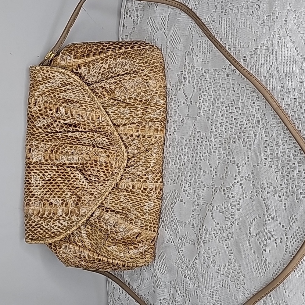 Divina Vintage 80's snakeskin leather tan crossbody handbag shoulder bag